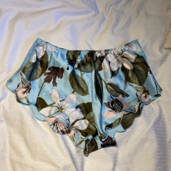 Victoria secret silk floral Pj set - Picture 1 of 2